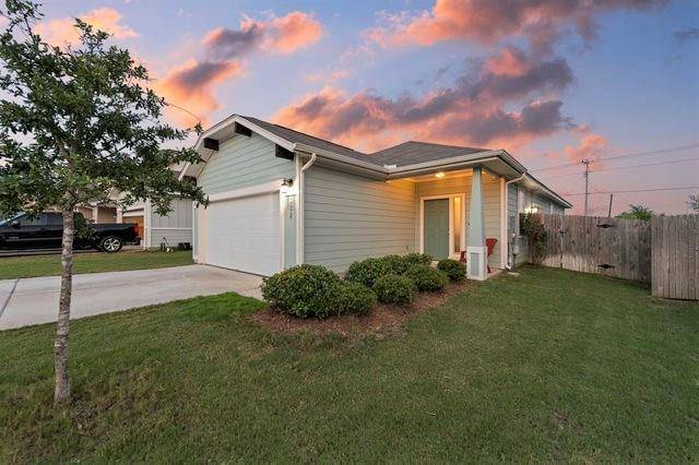 322 Twisted Oaks LN, Buda, TX 78610