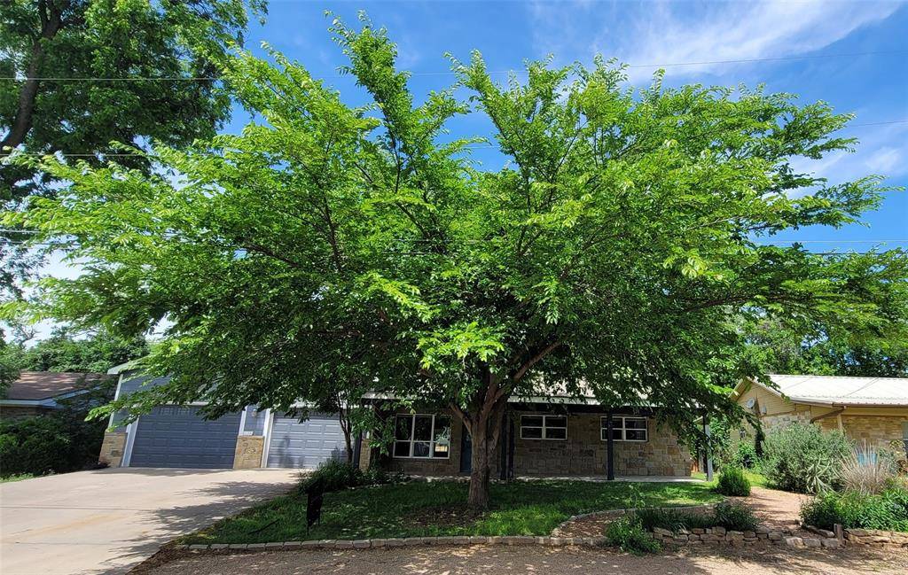 1100 Louise ST, Marble Falls, TX 78654