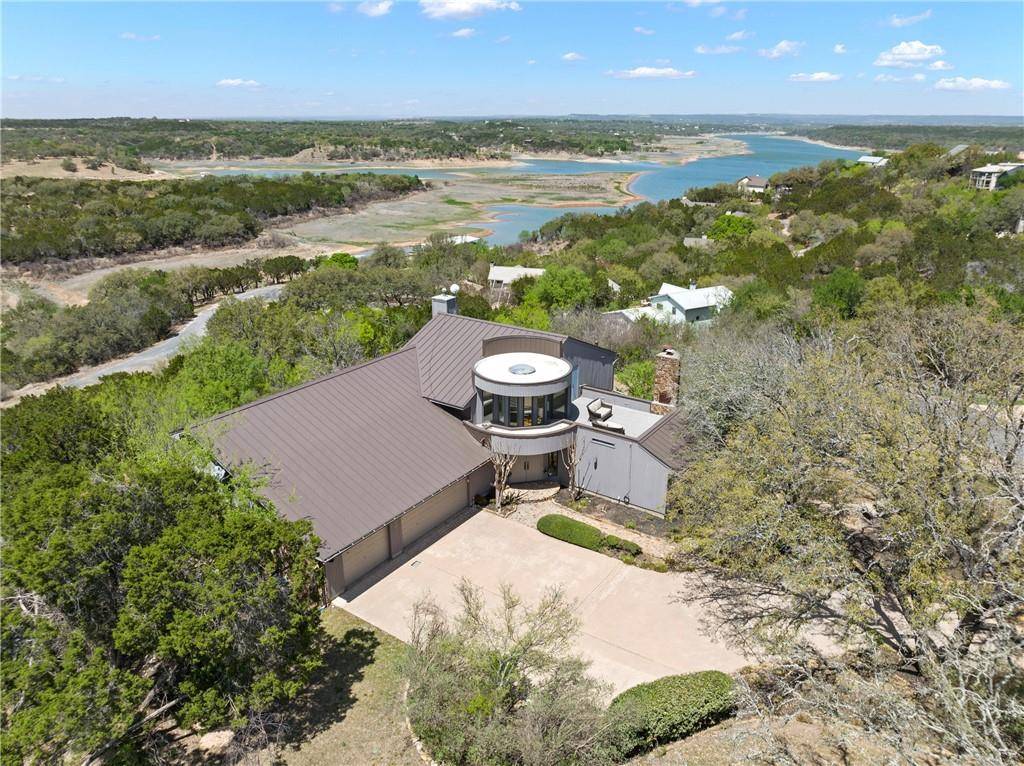 100 Derby DR, Spicewood, TX 78669