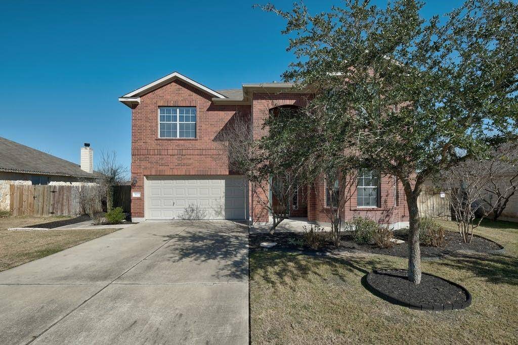 652 Dark Horse LN, Buda, TX 78610