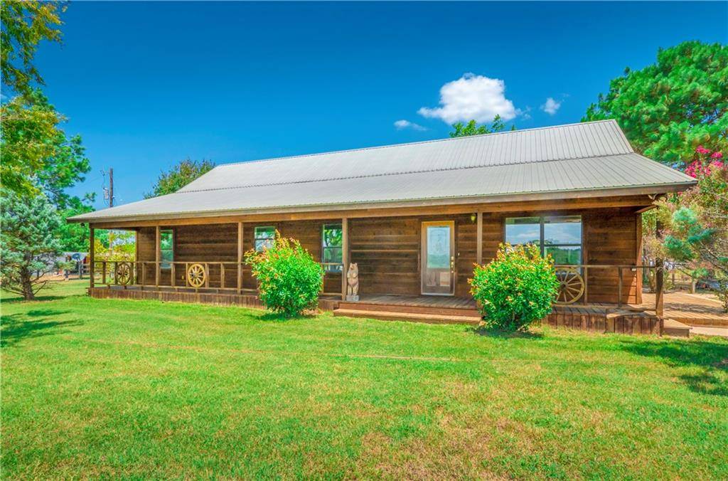 1739 County Road 308, Lexington, TX 78947