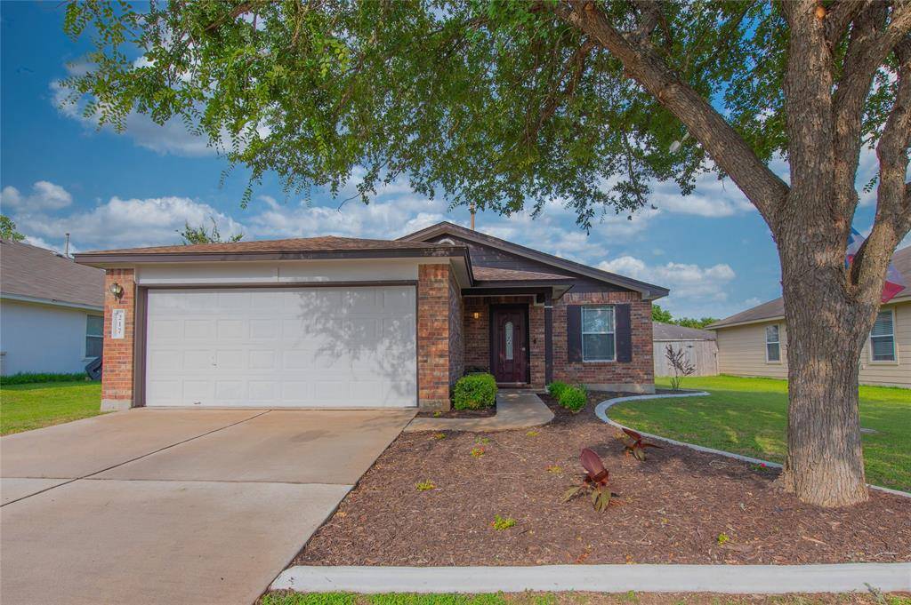 217 Katy B LN, Bastrop, TX 78602