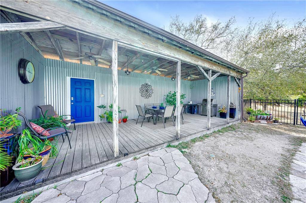 2747 Tradewind DR, Spicewood, TX 78669