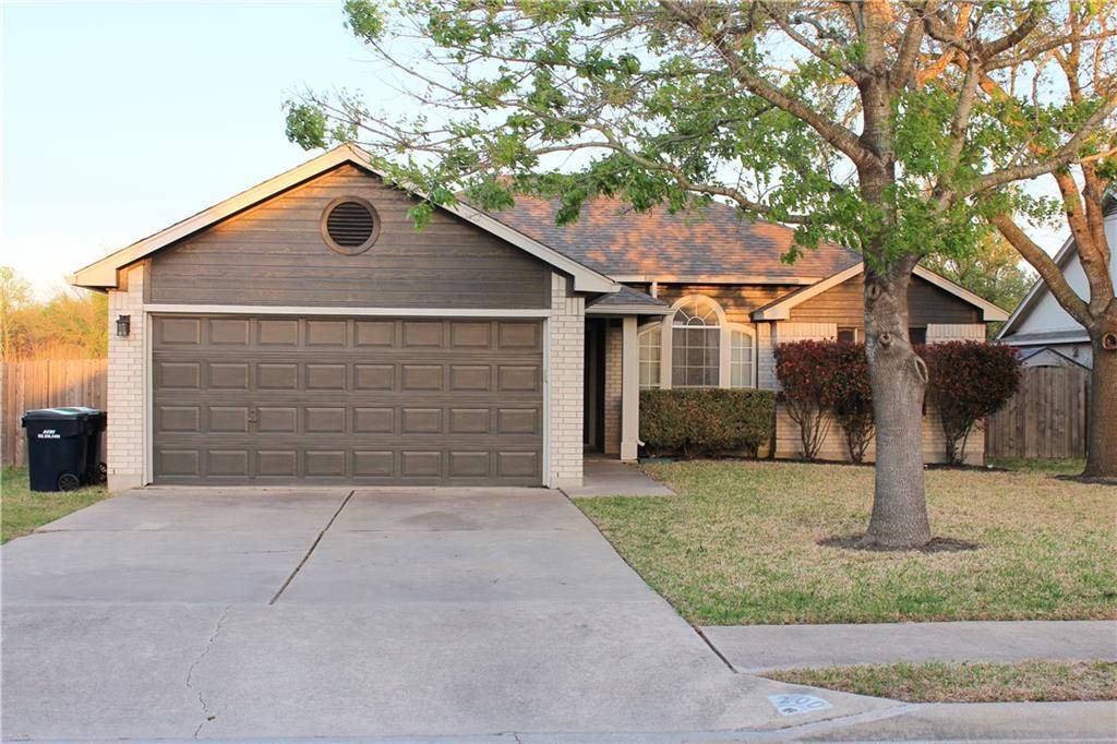 200 Meadowside DR, Hutto, TX 78634