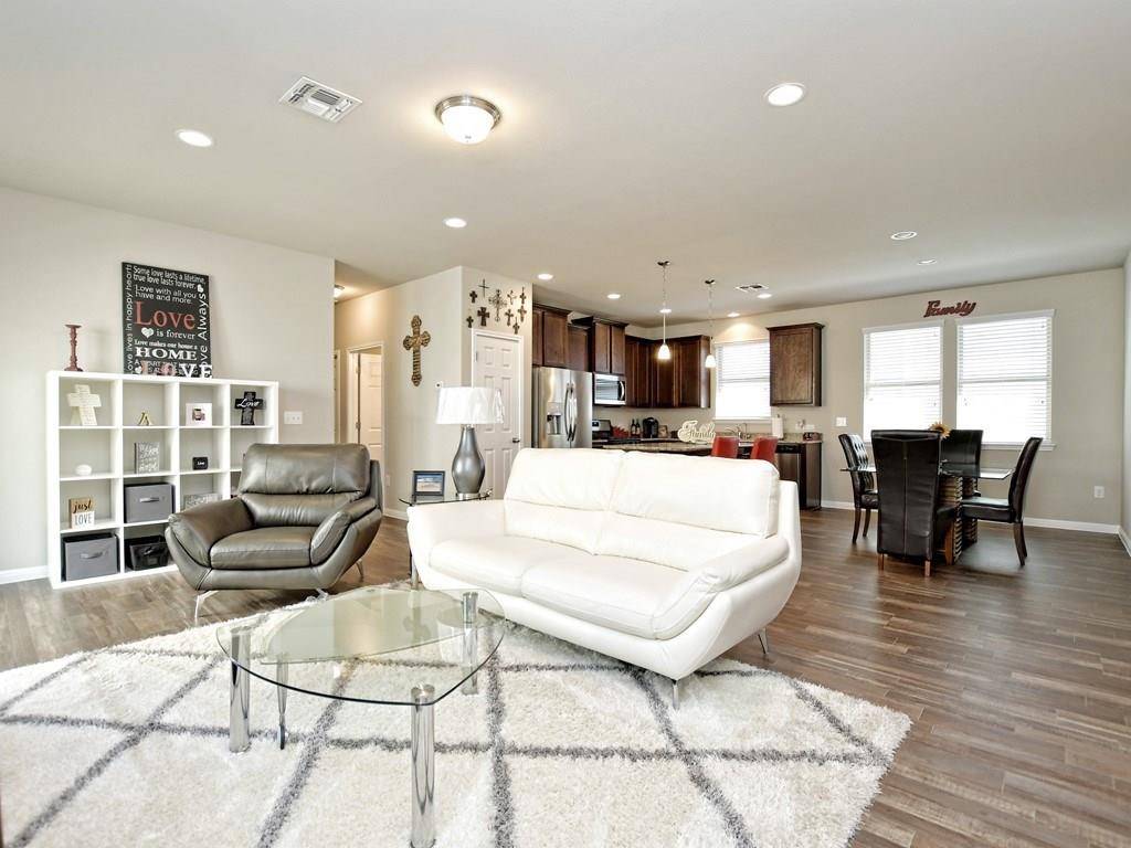 157 Wapiti RD, Buda, TX 78610