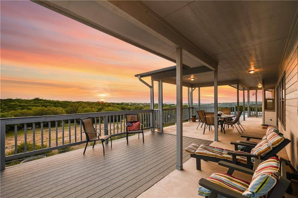 4200 Crawford RD, Spicewood, TX 78669