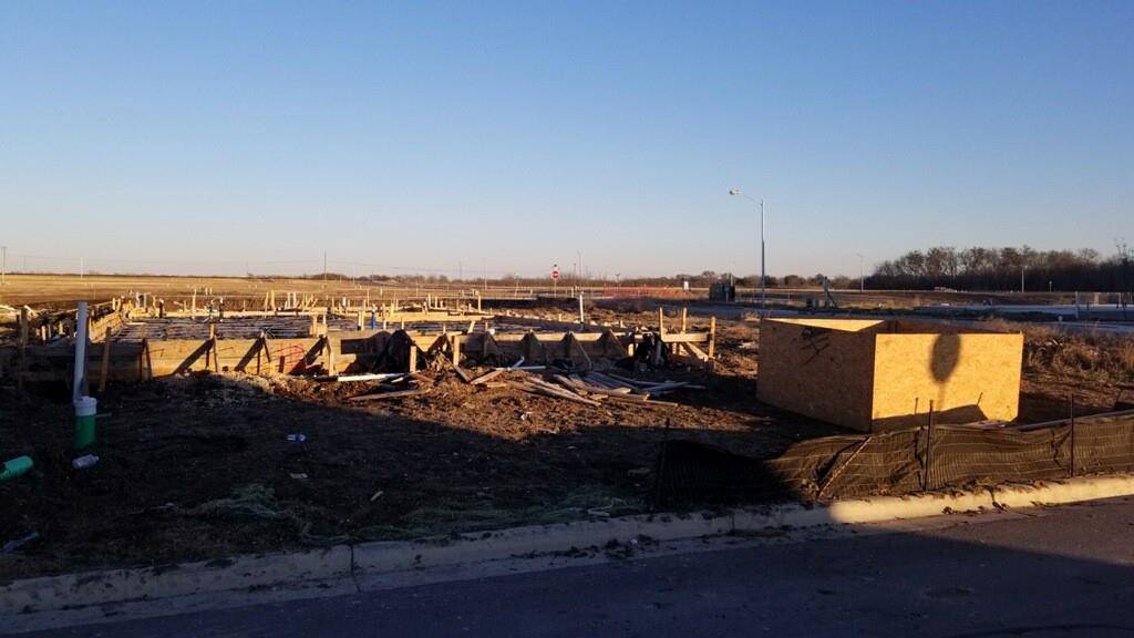 112 Hackberry Branch DR, Hutto, TX 78634