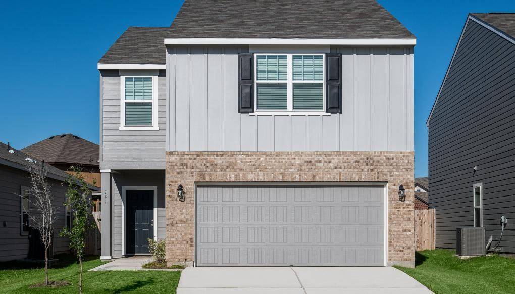 221 Night Riders WAY, Jarrell, TX 76537