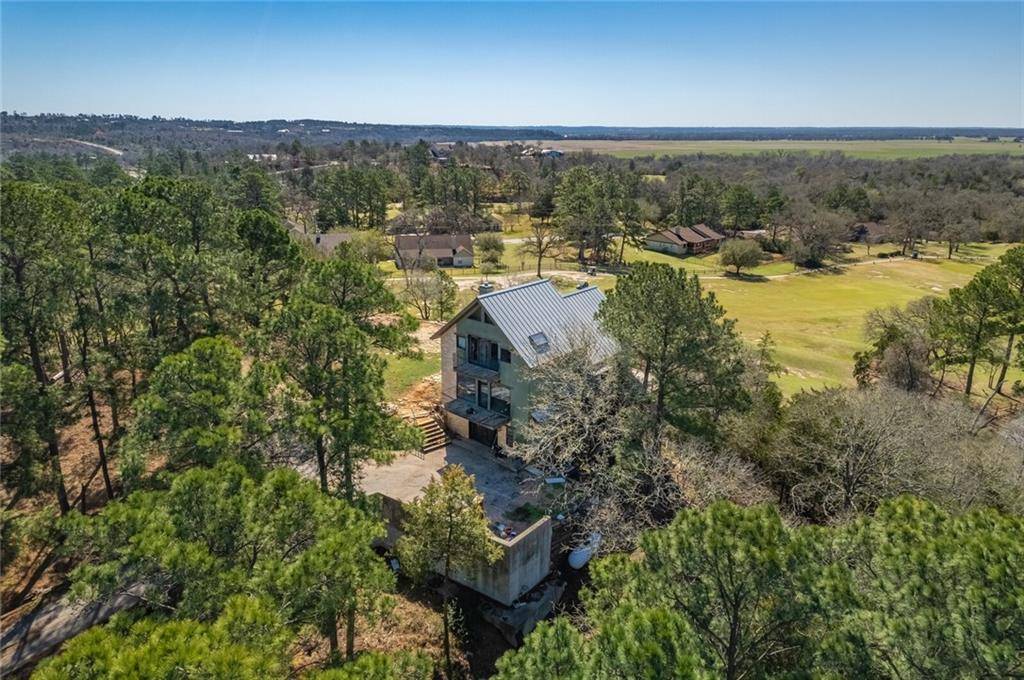 128 S Kaupo DR, Bastrop, TX 78602