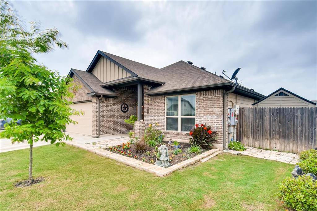 5942 Heron DR, Buda, TX 78610