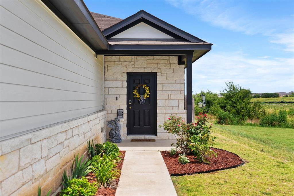 617 Old California LN, Jarrell, TX 76537