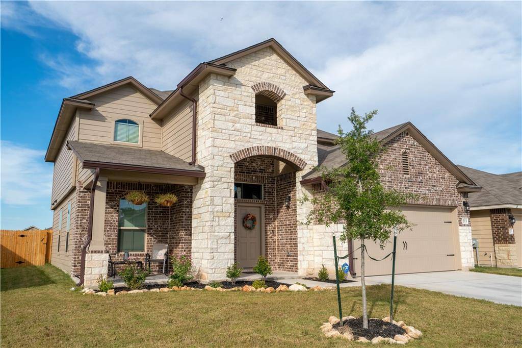 211 Reagor DR, Taylor, TX 76574