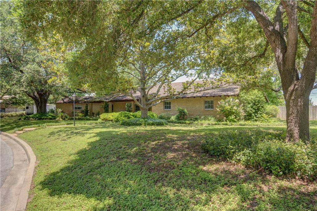 1815 Garfield ST, Bastrop, TX 78602