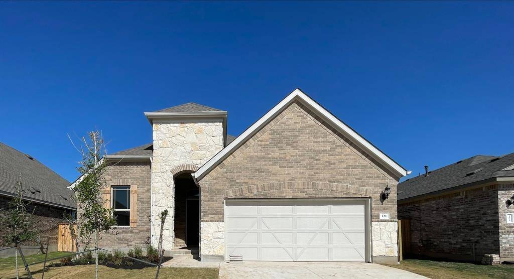 121 Shagbark TRL, Bastrop, TX 78602