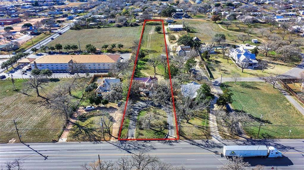614 S Washington ST, Fredericksburg, TX 78624