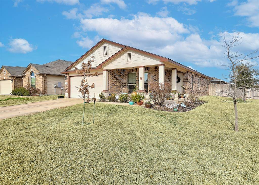 137 Hematite LN, Jarrell, TX 76537
