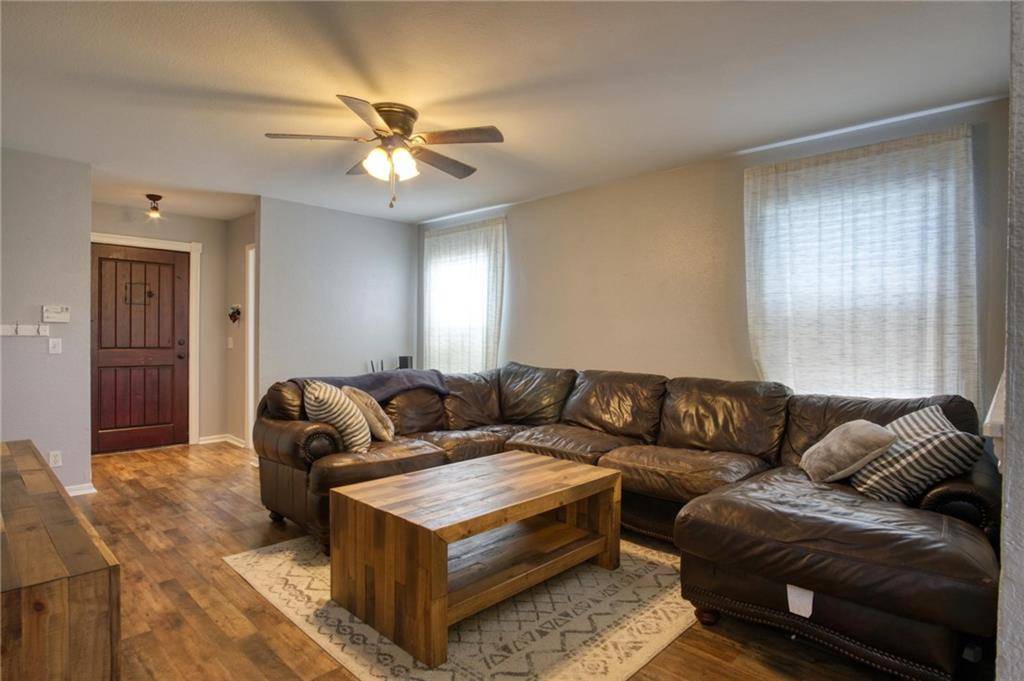 304 Musgrav, Kyle, TX 78640
