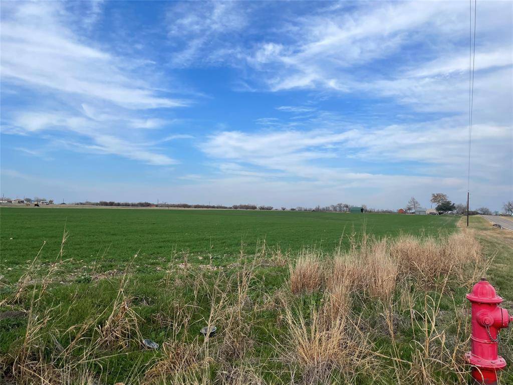 ABS: 189 SUR: JOHN JONES Fm 1339, Kingsbury, TX 78638