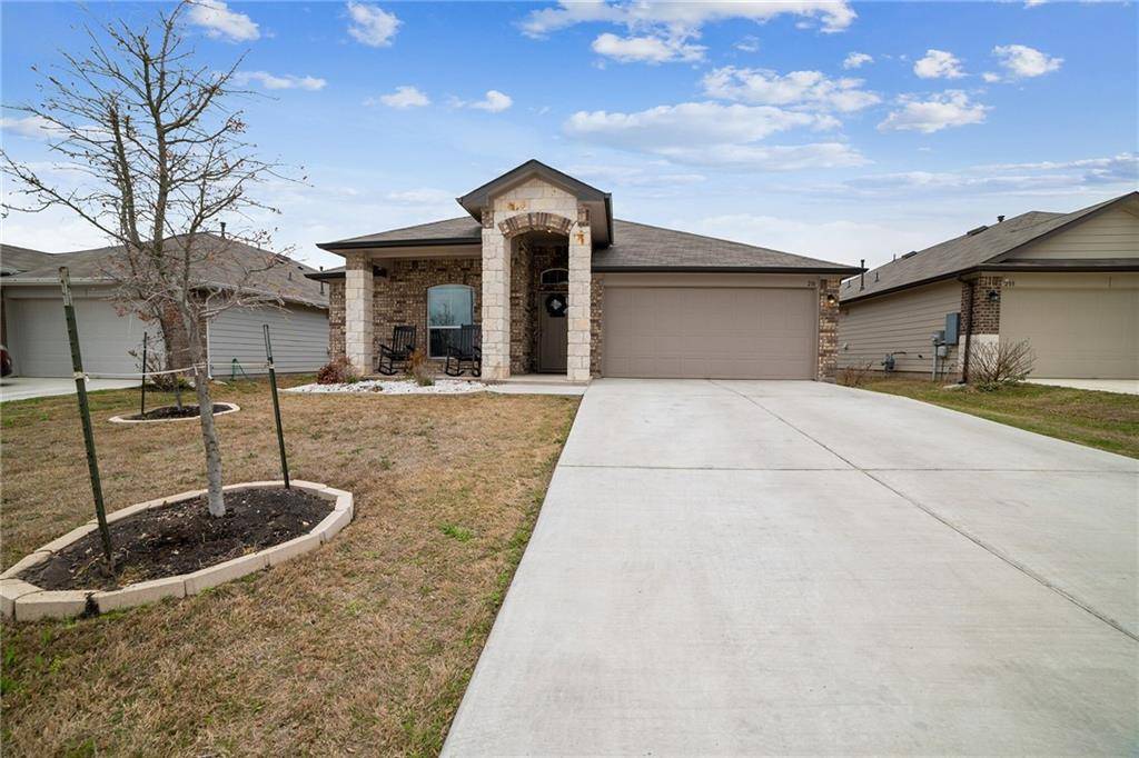 210 Quarton DR, Hutto, TX 78634