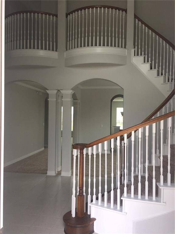 191 Rough Leaf DR, Buda, TX 78610