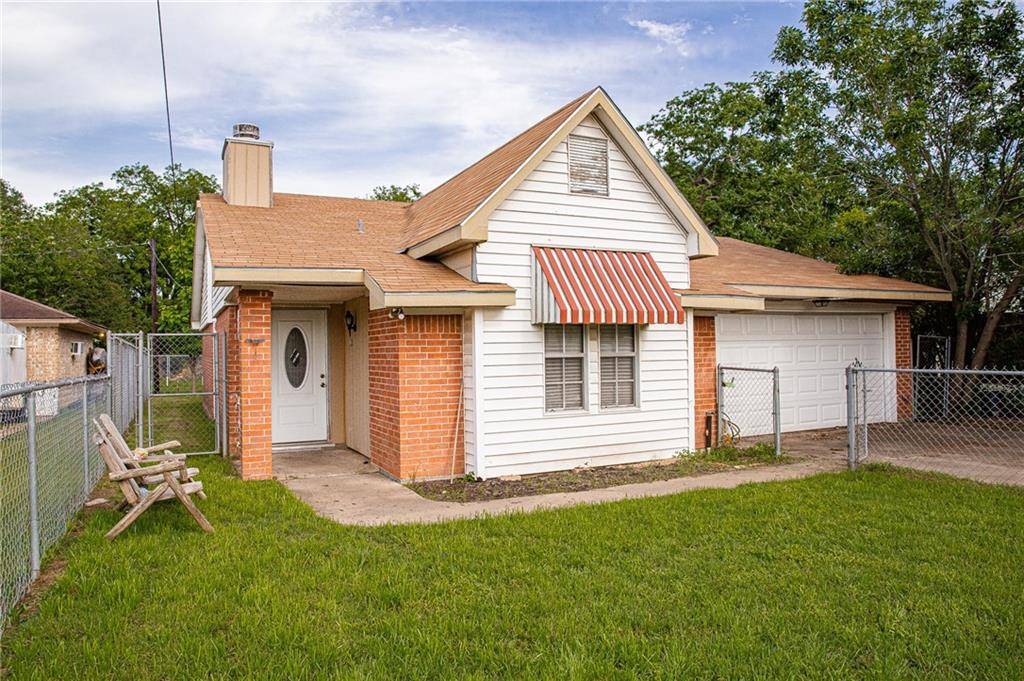 732 S Williamson ST, Giddings, TX 78942