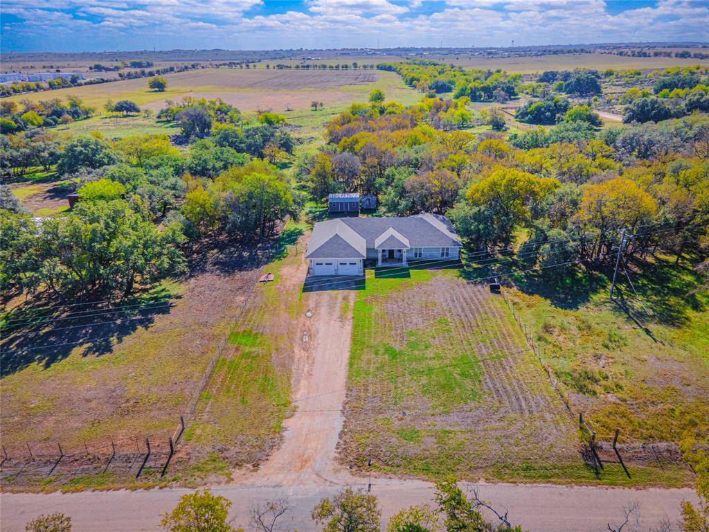 2134 County Road 307, Jarrell, TX 76537