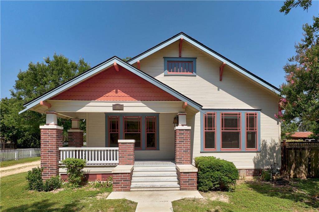 611 N Fm 1660, Hutto, TX 78634