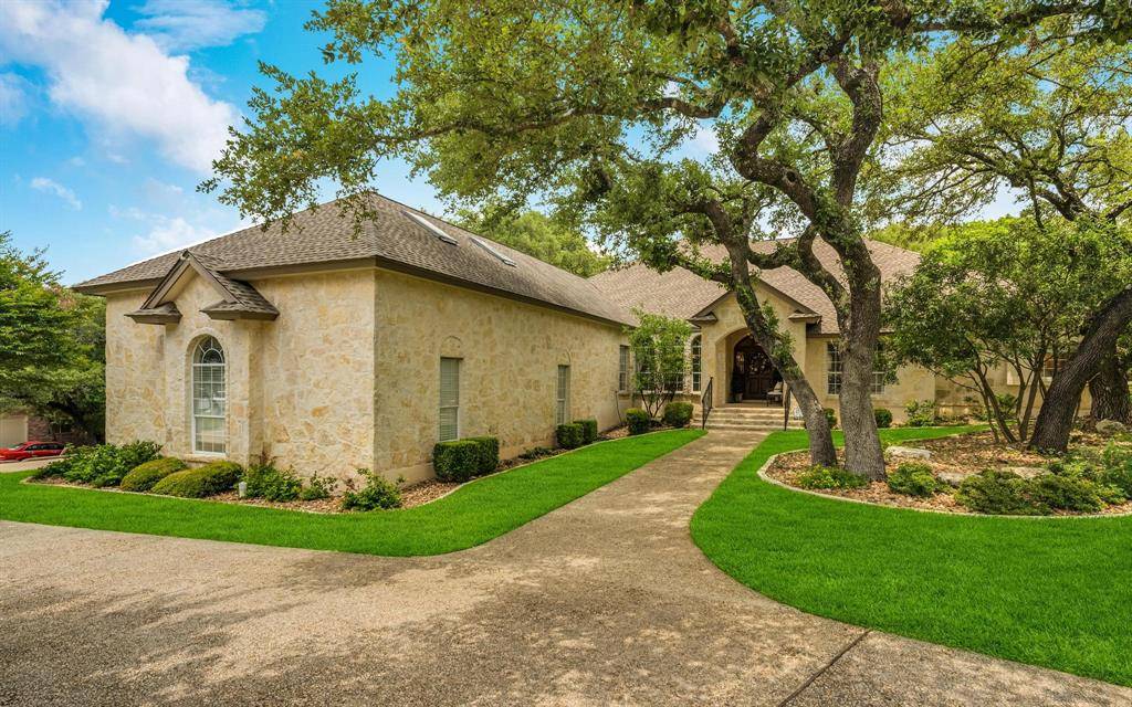7739 Fair Oaks PKWY, Fair Oaks Ranch, TX 78015