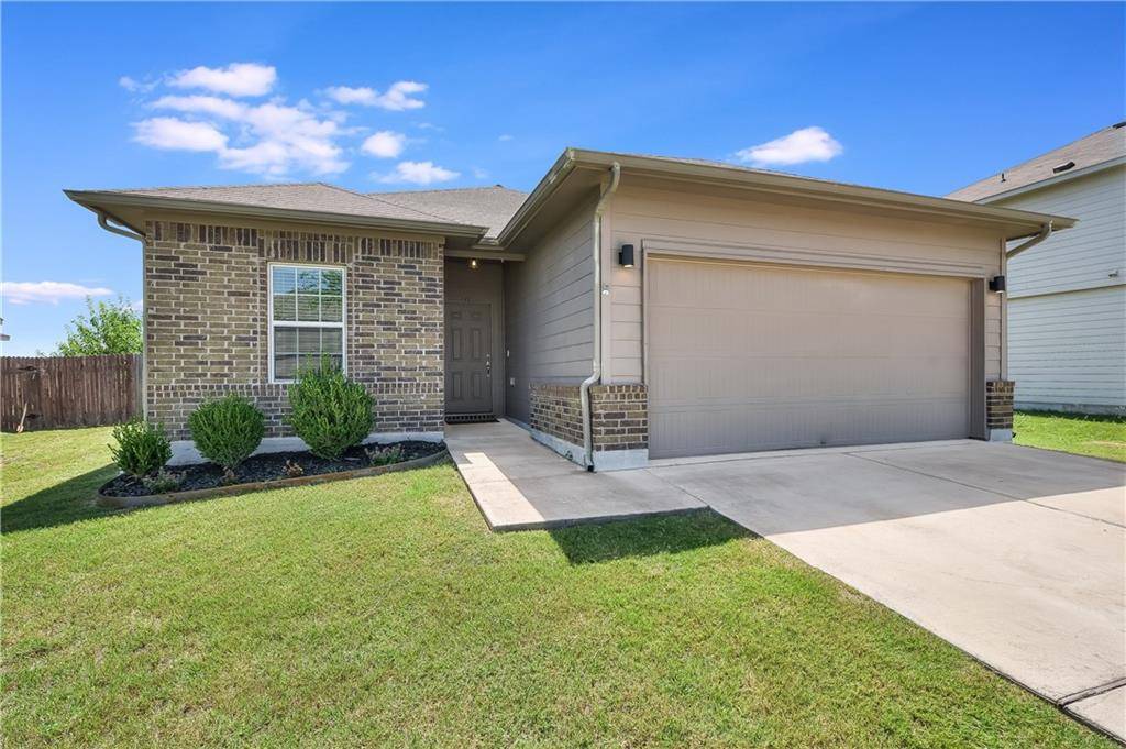 396 Waterloo DR, Kyle, TX 78640