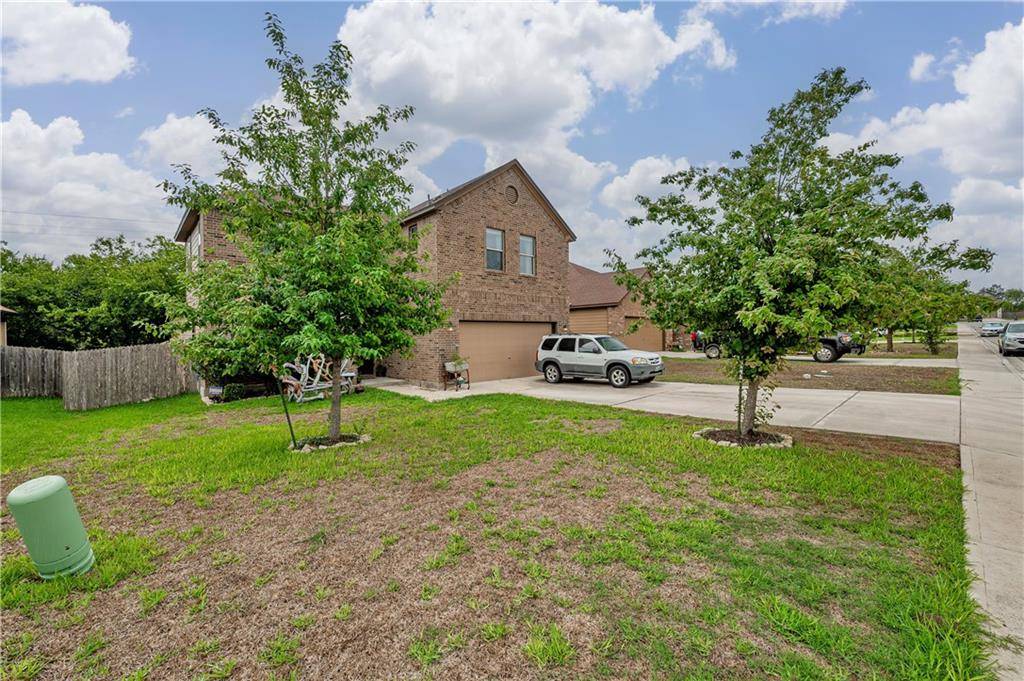 857 Apricot DR, Kyle, TX 78640