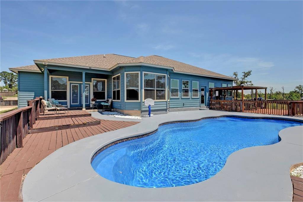 171 Longhorn DR, Bastrop, TX 78602
