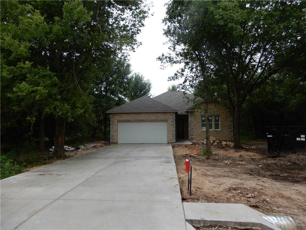 391 Lamaloa LN, Bastrop, TX 78602