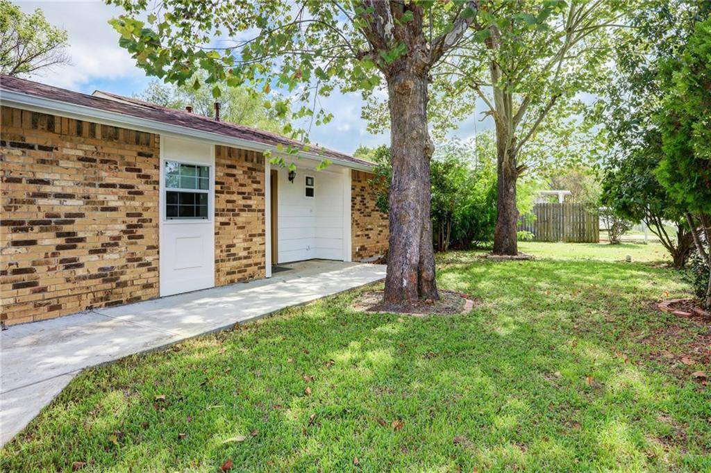 2206 Peach Tree LN, Cedar Park, TX 78613