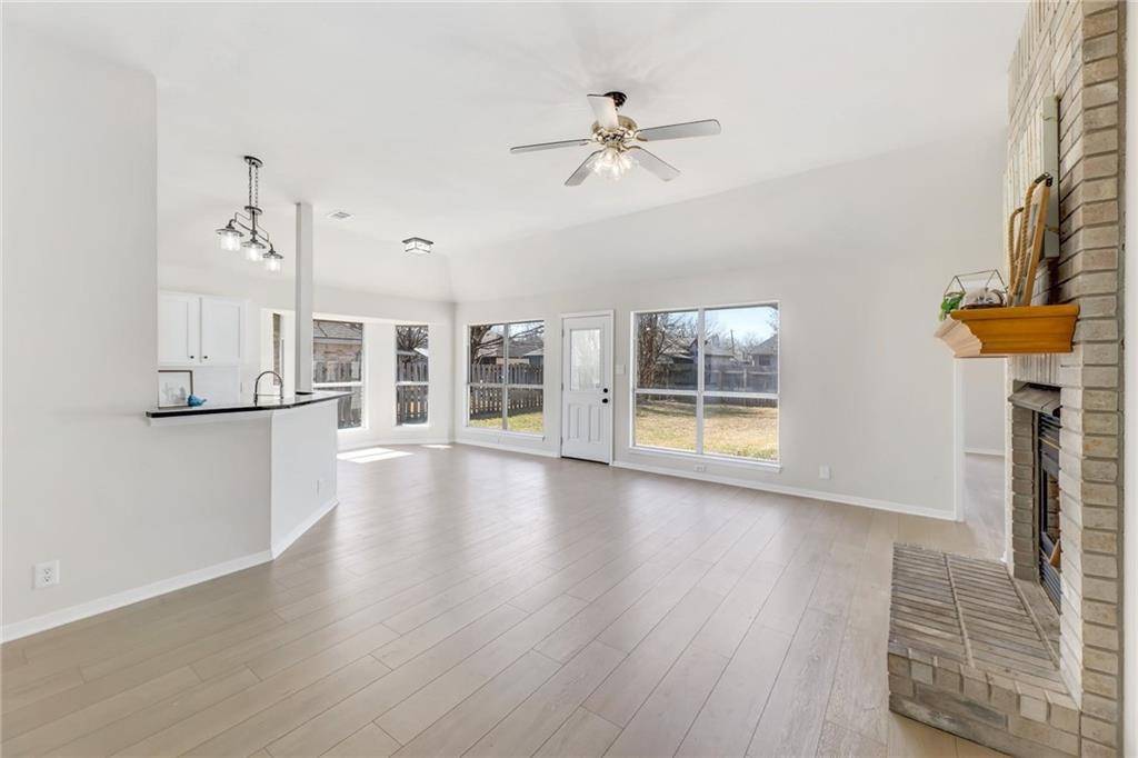 2604 Silver Valley LN, Georgetown, TX 78626