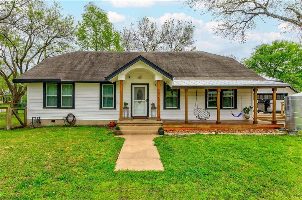 1701 W 6th ST, Taylor, TX 76574