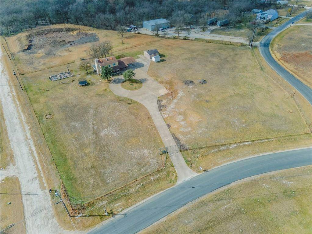 188 Lemens Ave, Hutto, TX 78634