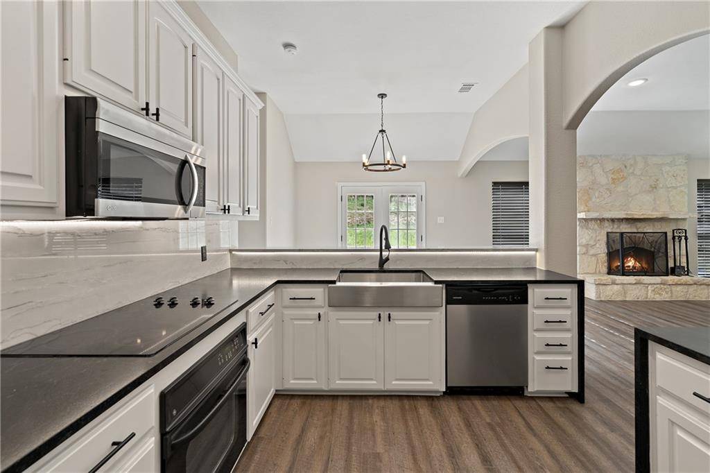 Address not disclosed, Spicewood, TX 78669