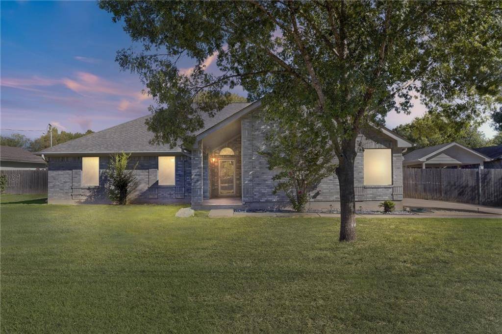 206 Towhee DR, Buda, TX 78610