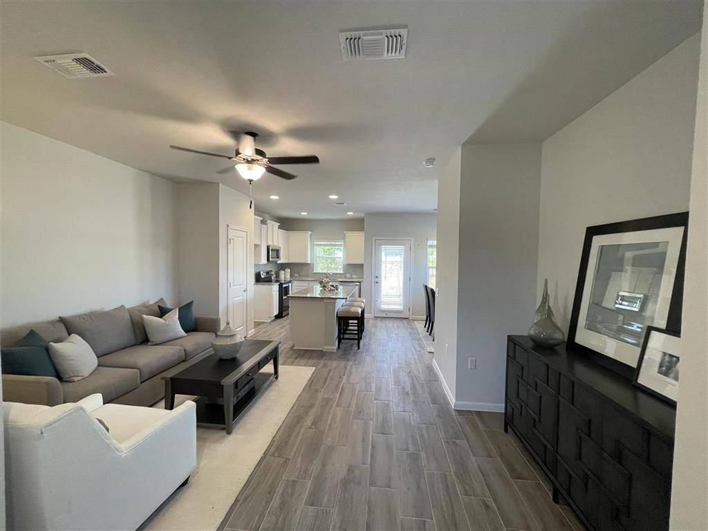16710 Sonoma Breeze DR, Manor, TX 78653