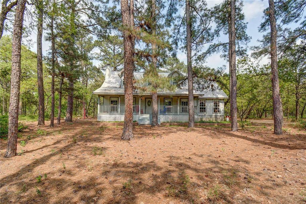102 Country Air DR, Bastrop, TX 78602