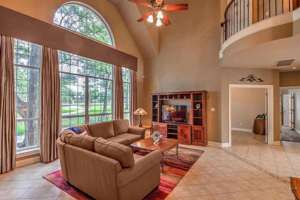 2143 Hilton Head ST, Round Rock, TX 78664