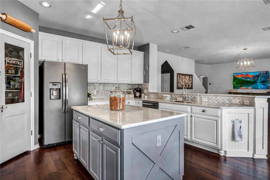 136 Justin Leonard DR, Round Rock, TX 78664