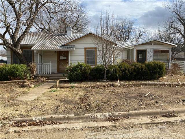 1610 N Lynn ST, Taylor, TX 76574