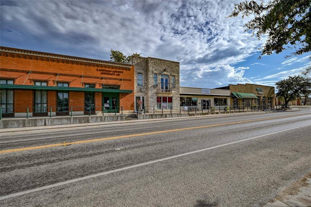 510 E 4th ST, Lampasas, TX 76550