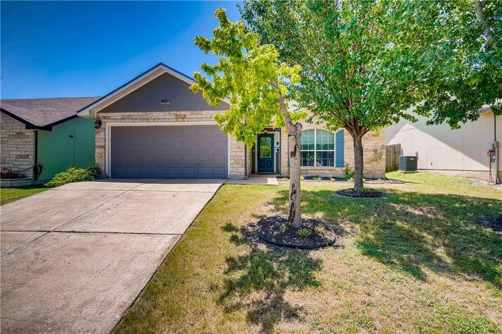 320 Moonstone DR, Jarrell, TX 76537