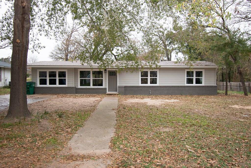 1708 Murray Ave, Rockdale, TX 76567