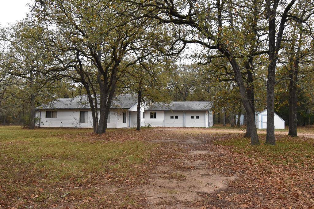 380 Northwood CIR, Rockdale, TX 76567