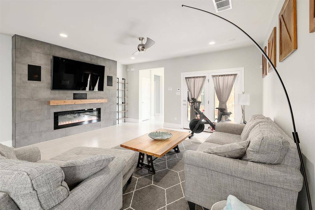 504 Cherokee Rose CIR, Georgetown, TX 78626