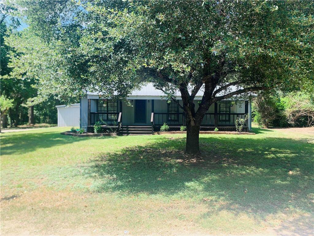347 Crestview DR, Rockdale, TX 76567