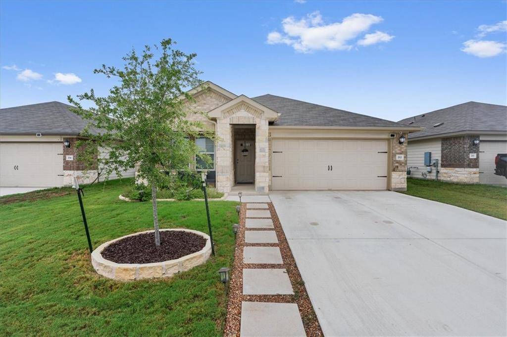 212 Creek Hollow DR, Hutto, TX 78634